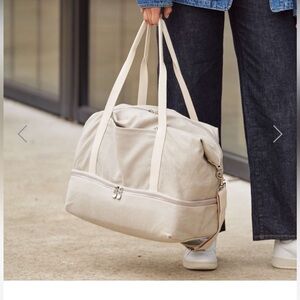 Lo and Sons Catalina Deluxe Weekender Bag